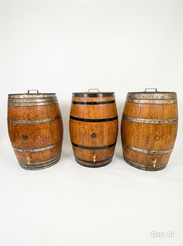 Premium oak wine - premium, barrel
